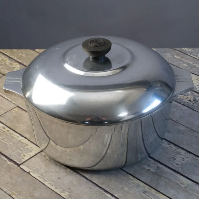 Magna Light Pot - Classic Aluminum Cookware Guide